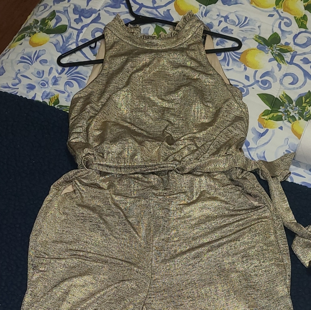 GOLD JUMPSUIT WITH POCKETS AND BELT